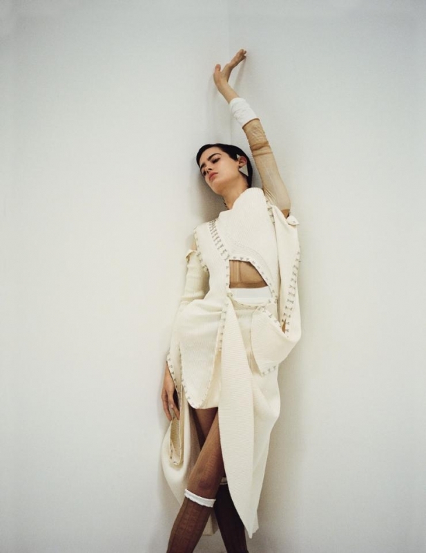 vogue_arabia_x_sonia_szostak_x_jonathan_feb_issue